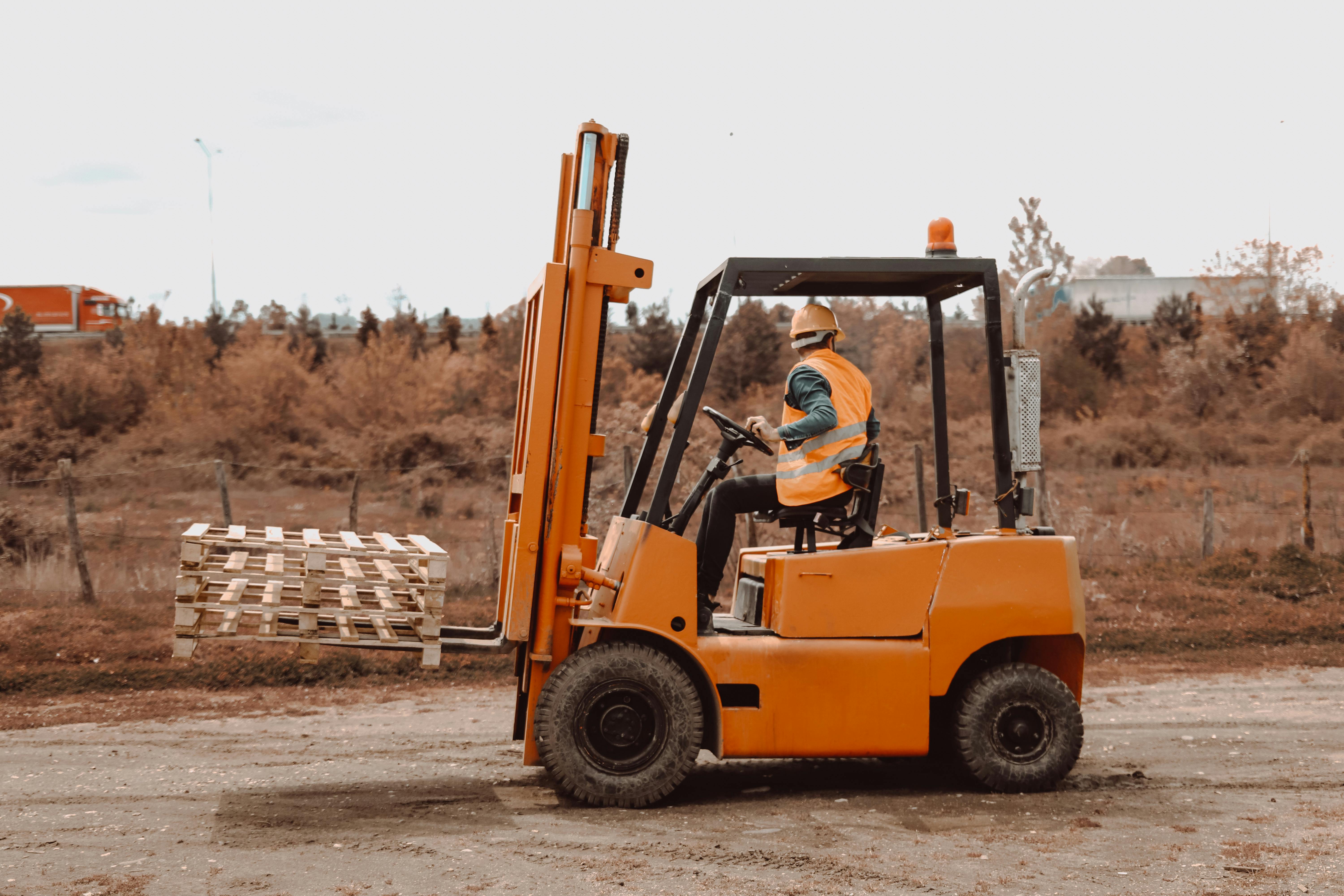 Corso Carrelli elevatori industriali